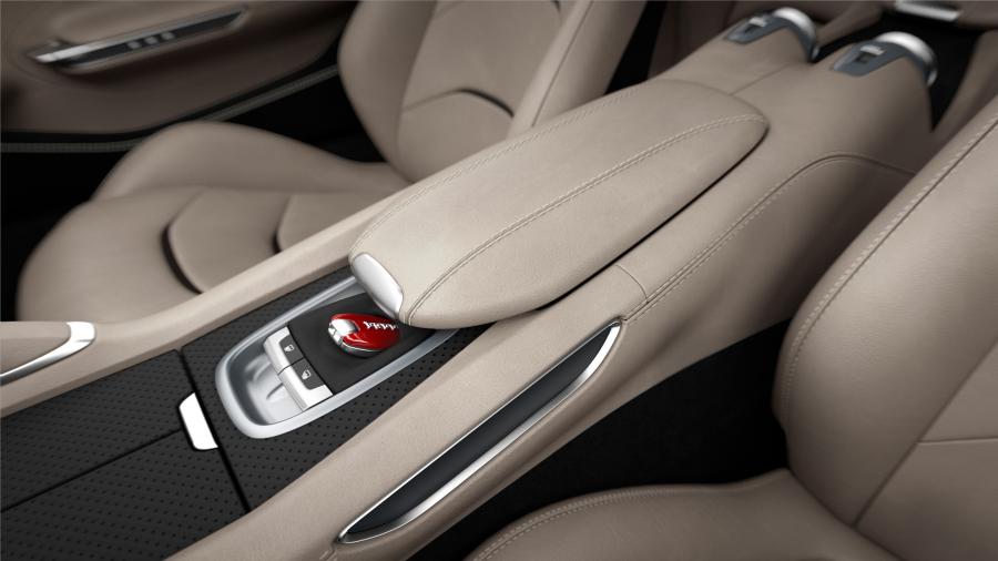 Детали интерьера Ferrari GTC4Lusso 2016 года  (WW) (фото 58 из 58)